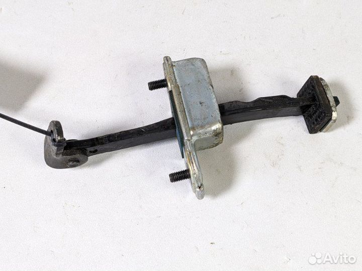 Ограничитель двери передний правый Hyundai Ix35