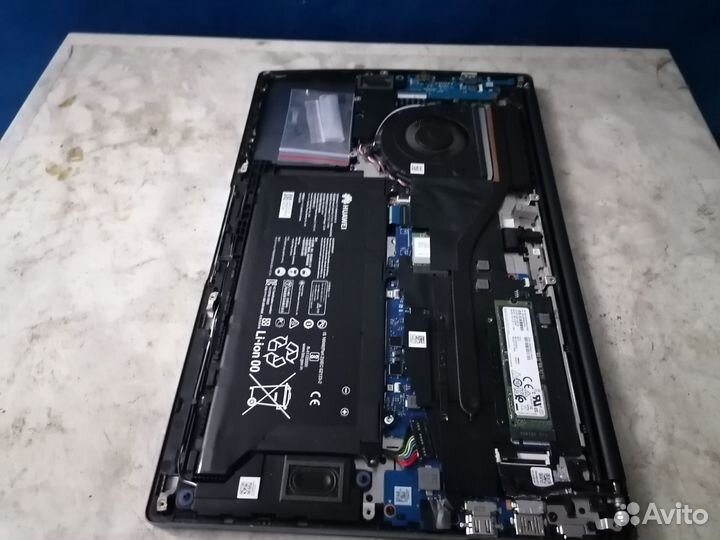 Ноутбук на разбор honor MagicBook 15