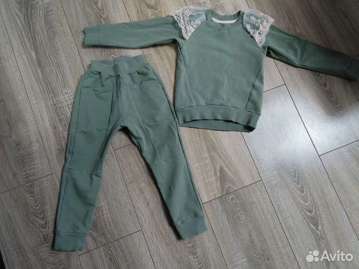 Костюм для девочки 104-110