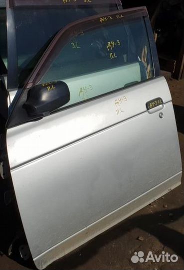 Дверь FL daihatsu pyzar G303G