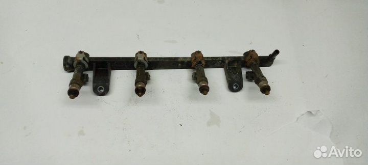 Топливная рампа LADA Largus универсал 1 2013