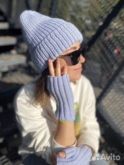 Шапка и митенки демисезонные