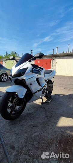 Мотоцикл Хонда CBR 600