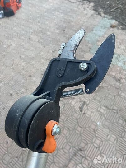 Сучкорез fiskars up86 телескопический+пила