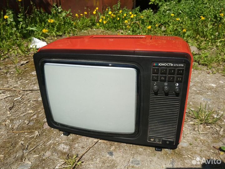 Телевизор СССР юность 32тц309д