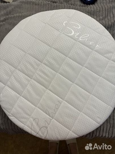 Матрас круглый детскую кроватку, размер 75x75