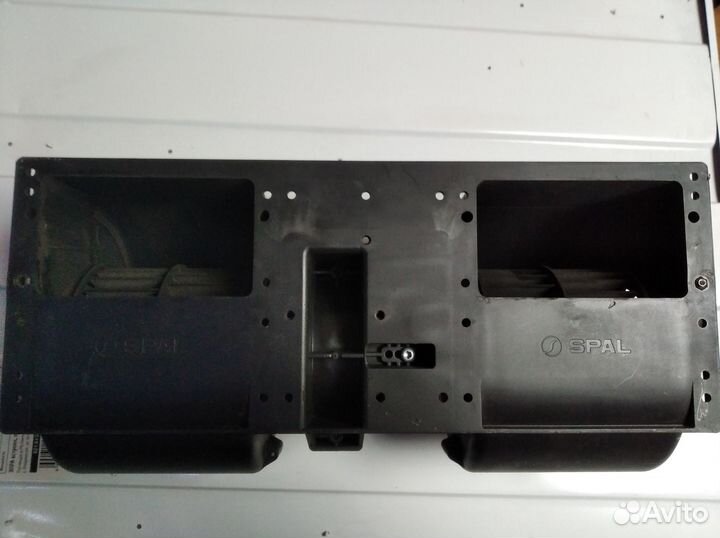 Вентилятор отопителя spal 24v Б/У