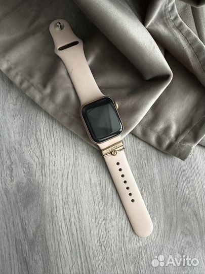 Часы apple watch se 42 mm