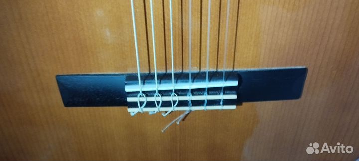 Классическая гитара yamaha c40