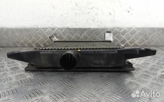 Радиатор интеркуллера toyota RAV 4 ZCA2 (HBR01YE01