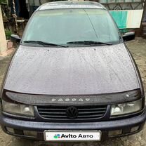 Volkswagen Passat 2.8 MT, 1993, 300 000 км, с пробегом, цена 400 000 руб.