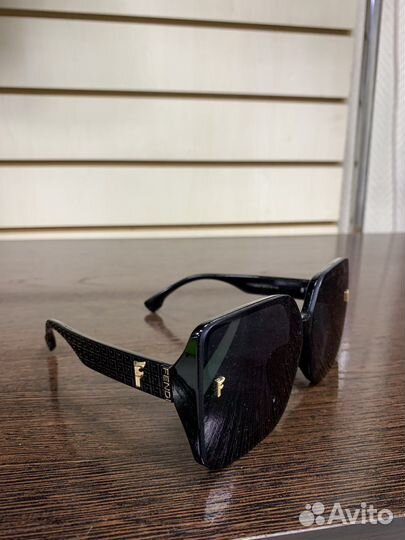 Очки Fendi
