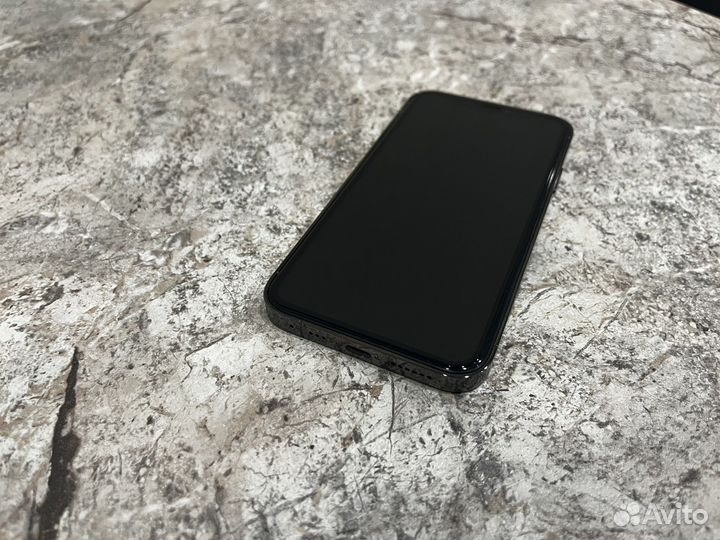 iPhone 14 pro внутри XR