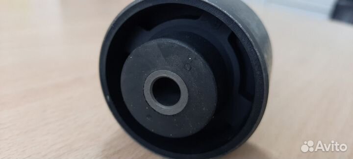 Опора двигателя задняя правая нижняя Ситроен/Пежо