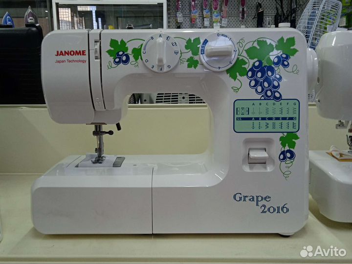 Швейные машины в ассортименте