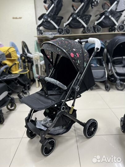 Коляска с перекидной ручкой