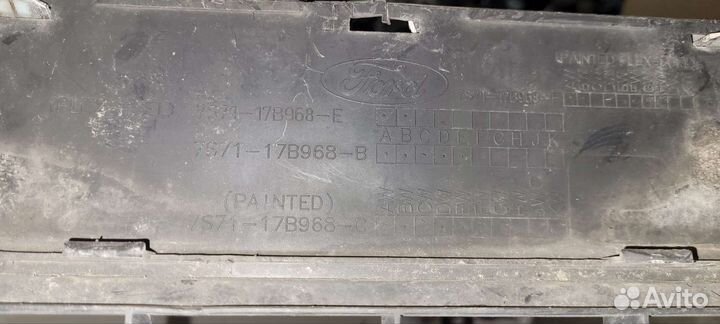 Решетка переднего бампера Ford Mondeo 4