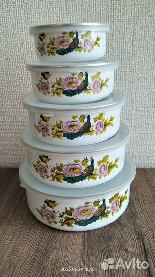 Набор контейнеров