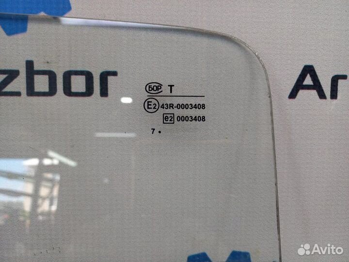 Стекло двери передней левой Mercedes-Benz T1 207