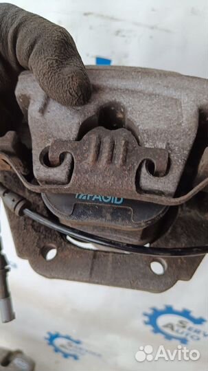 Bmw X5 F15 X6 F16 4.0 дизель Суппорт задний левый