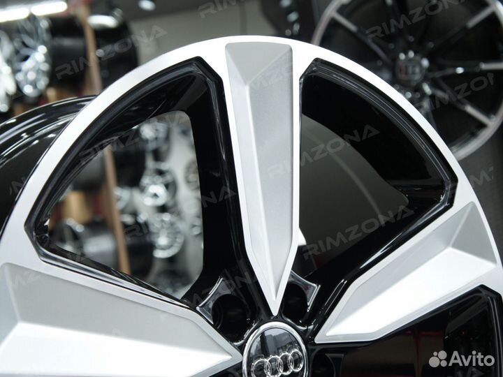 Литые диски RS5 R20 на Audi. Арт3279