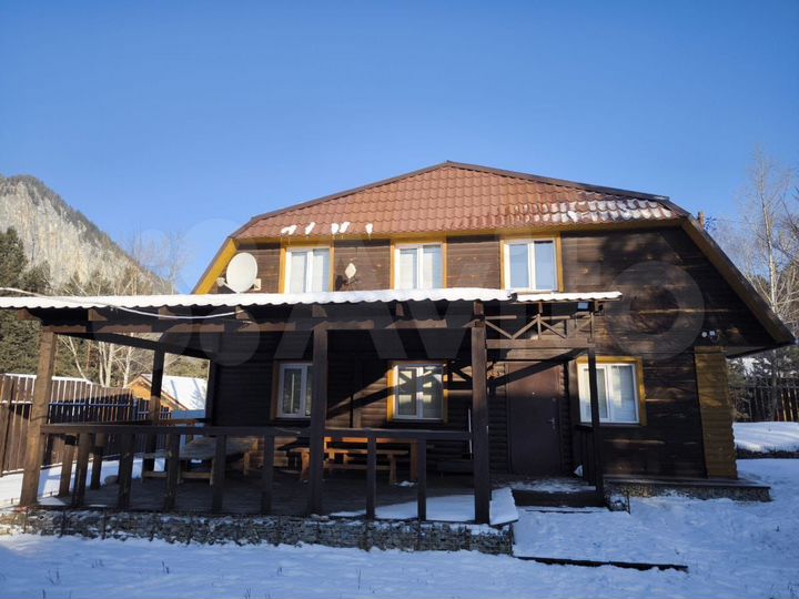 Дом 172,2 м² на участке 15 сот.