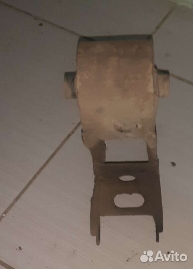 Опора двигателя запчасть
