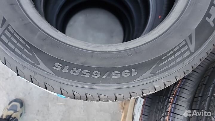 Tracmax X-Privilo TX5 195/65 R15 91V