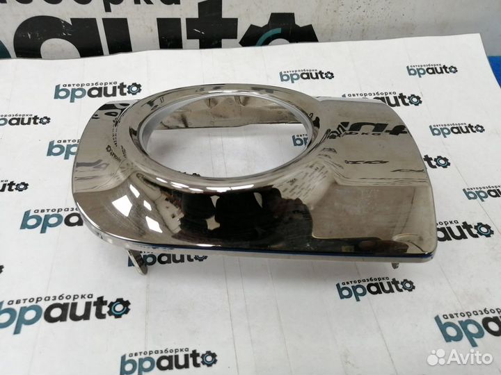 Накладка птф правая 52127-60130 Lexus LX570 LX450D