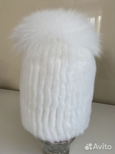 Шапка новая из экомеха и натурального песца