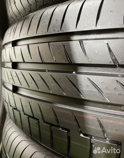 Continental PremiumContact 6 215/55 R18 95H