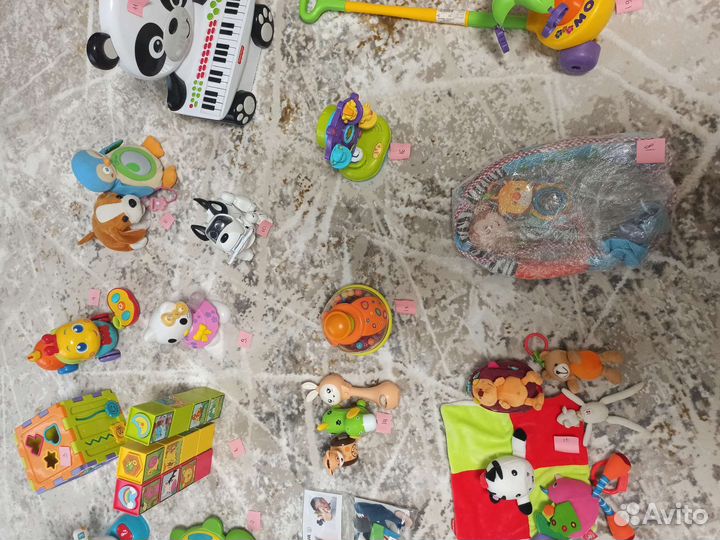 Развивающие игрушки,погремушки. Читать описание