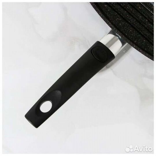 Новая сковорода Kukmara гриль 28х28