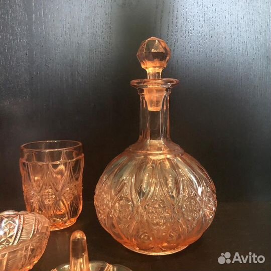 Цветное стекло, для ванной комнаты.Бельгия