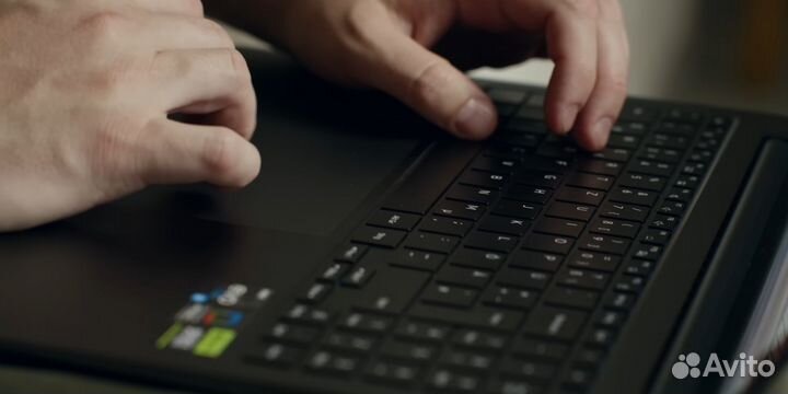 Ноутбук Samsung GalaxyBook / Ультрабук / Intel i7