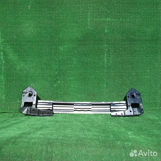 Усилитель переднего бампера hyundai tucson 1