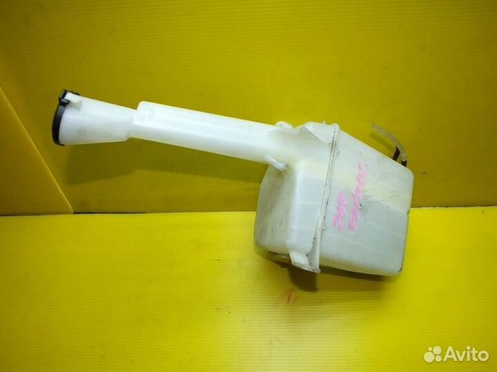 Бачок стеклоомывателя