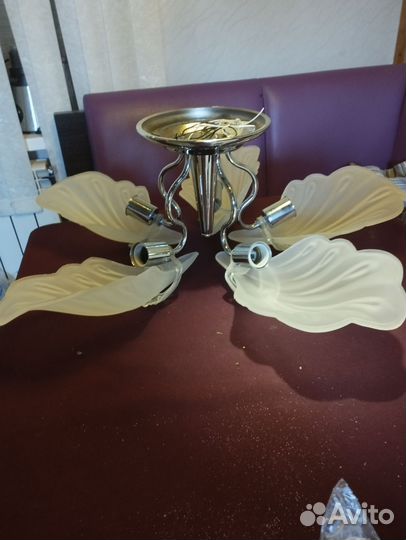 Люстра новая