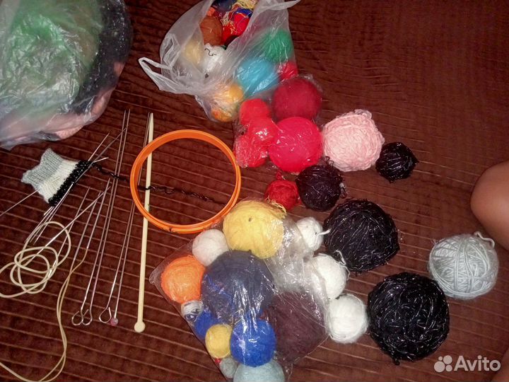 Набор для вязания и вышивки