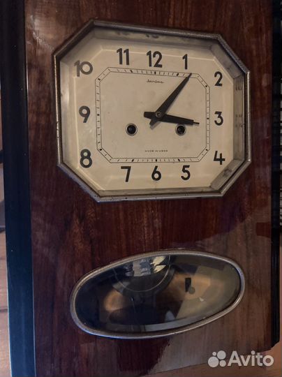 Старинные настенные часы