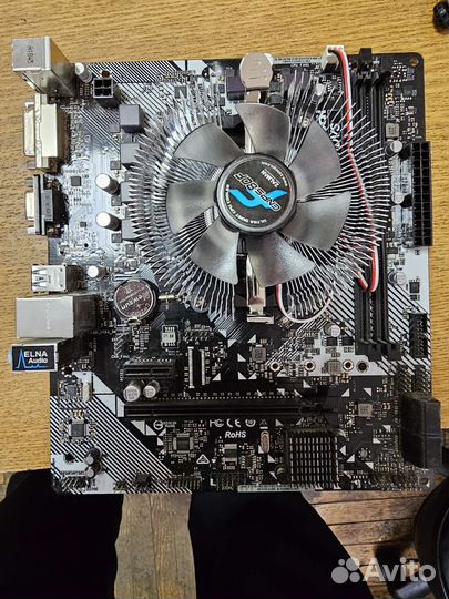 Материнская плата ам4