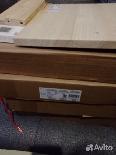 Стол IKEA и 4 табурета