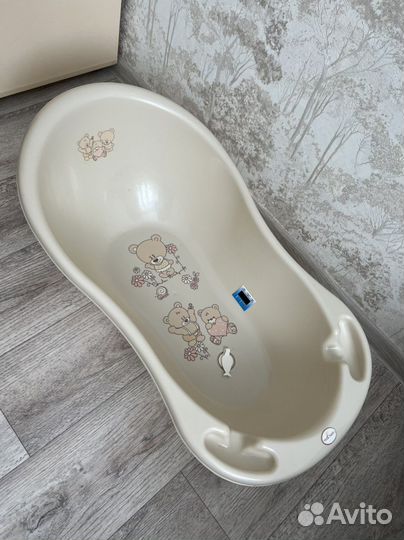 Ванночка для купания с горкой