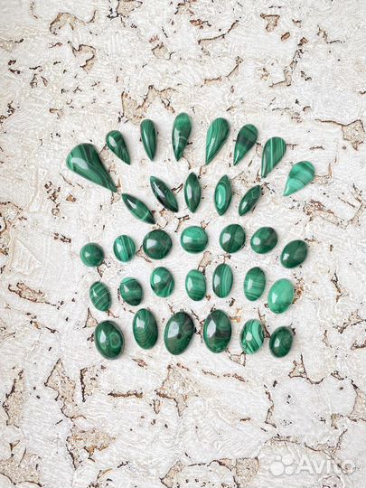 Малахит кабошон