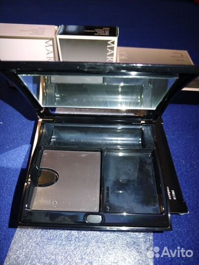 Футляр для теней Mary Kay