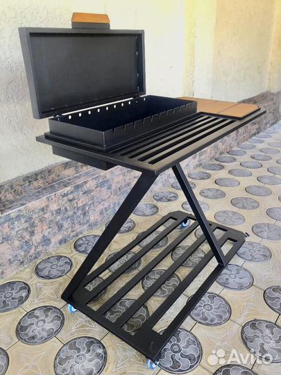 Мангал с откидной крышкой