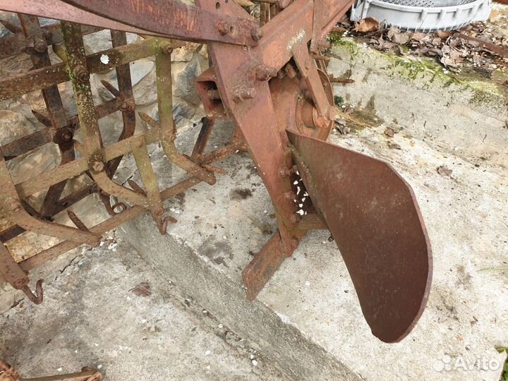 Конный плуг