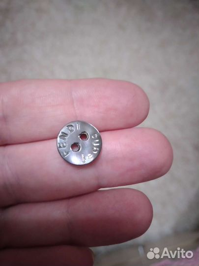 Пуговицы Fendi, перламутр, оригинал