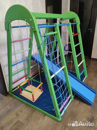 Продам детский спортивный комплекс Супер Чемпион