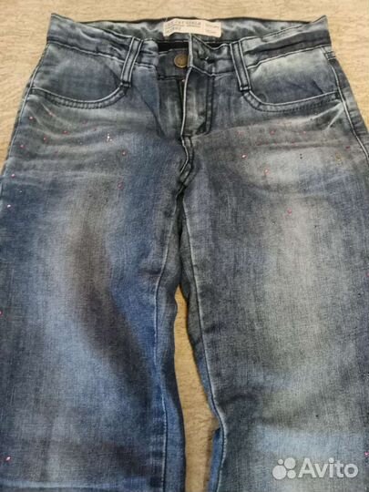 Вещи: брюки, рубашки, кофты и др. на дев-ку р. 140